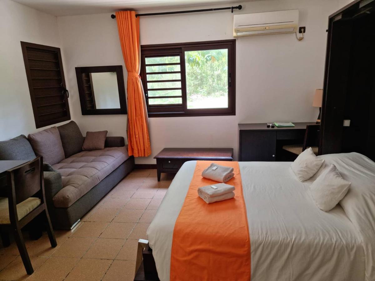 ליפו Hotel Oasis De Kiamu מראה חיצוני תמונה